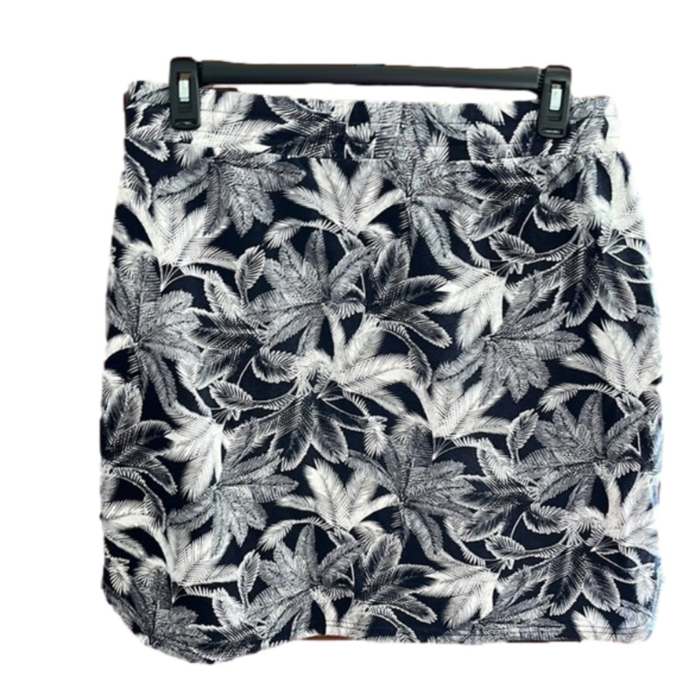 Talbots Navy and White Leaf Print Skirt